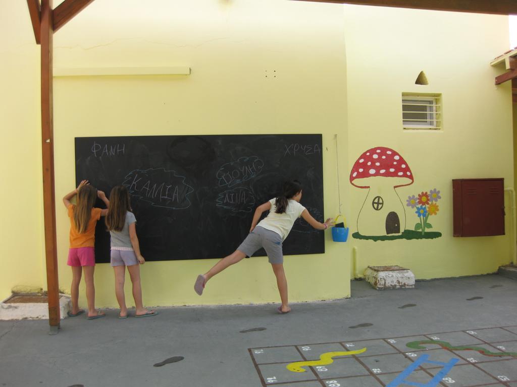Creta Camping Gouves Bagian luar foto