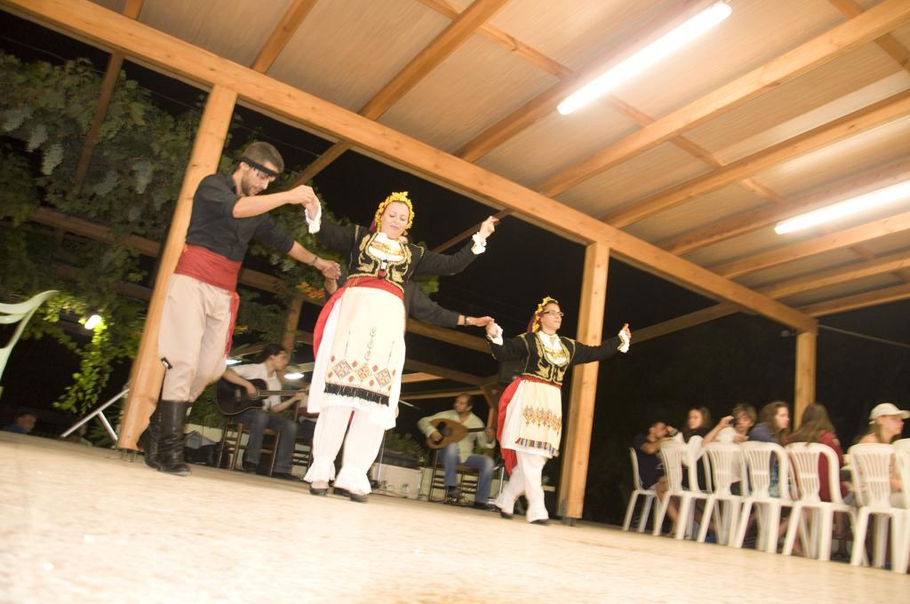 Creta Camping Gouves Bagian luar foto